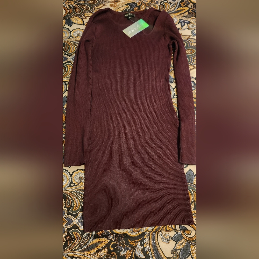 - Sleeve Dress ! Knee Lenght SIZE L